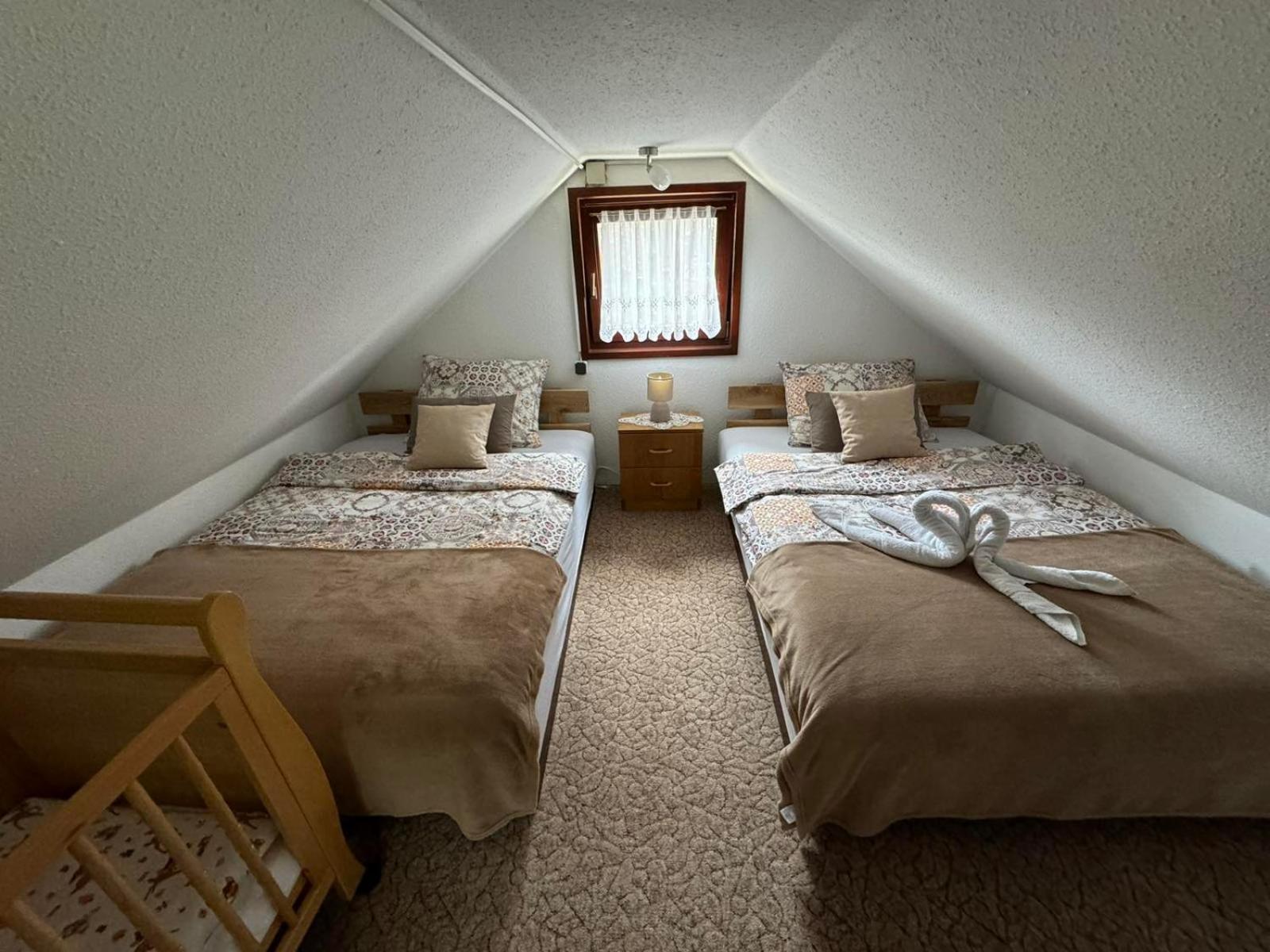 Holiday Home Manda Tounj Ngoại thất bức ảnh